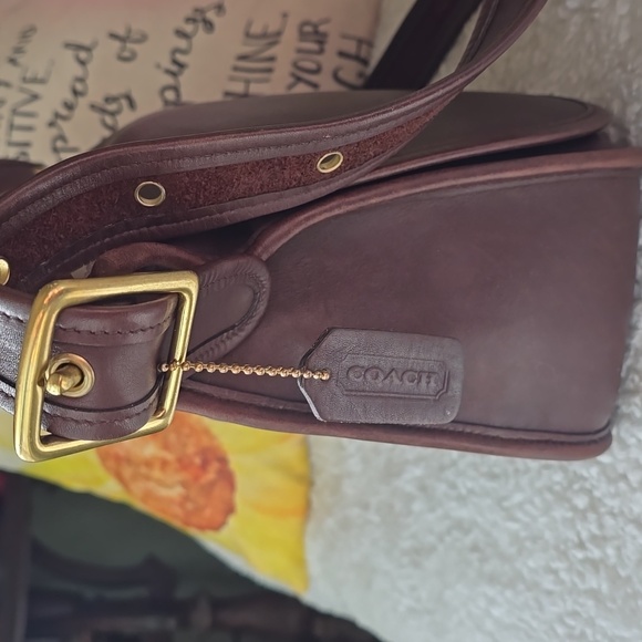 Coach VINTAGE Patrica's Legacy Mahagony Color,  Costa Rica Made in 2001 - Picture 4 of 17